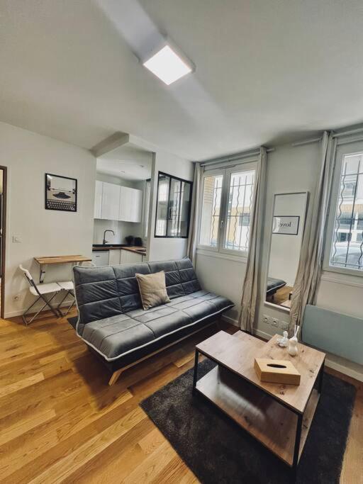 Apartmán Tres Beau Studio Refait A Neuf 2 Saint-Ouen  Exteriér fotografie