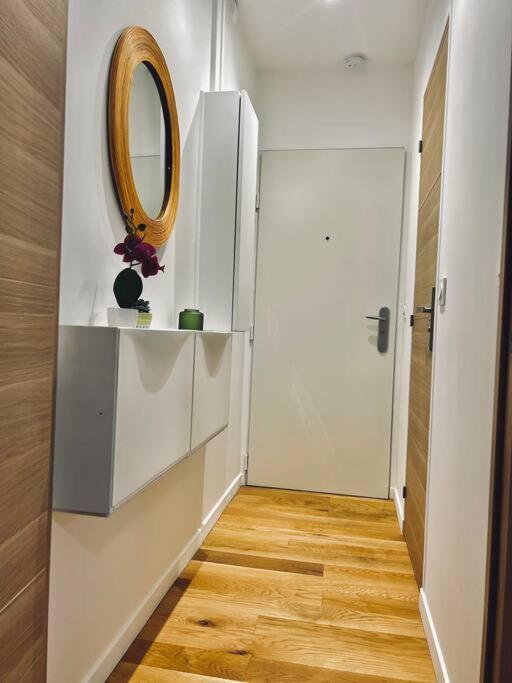 Apartmán Tres Beau Studio Refait A Neuf 2 Saint-Ouen  Exteriér fotografie