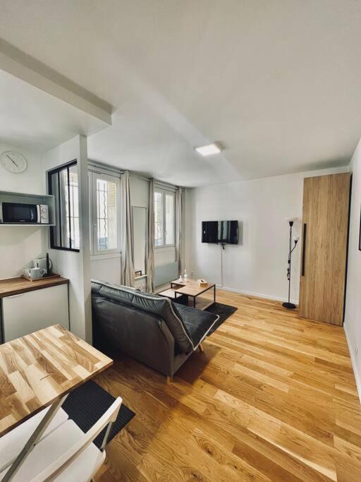 Apartmán Tres Beau Studio Refait A Neuf 2 Saint-Ouen  Exteriér fotografie