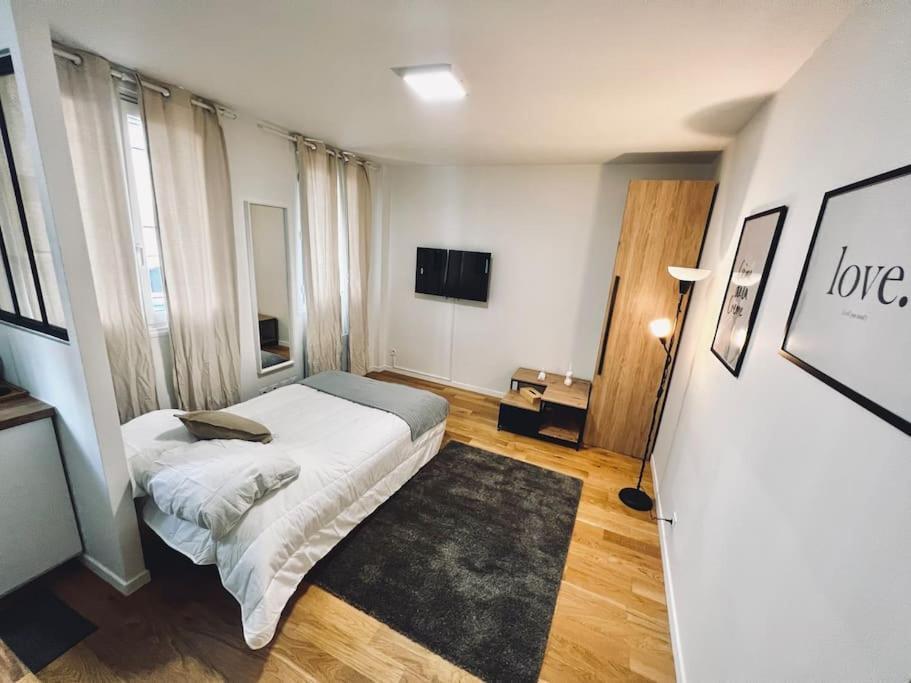 Apartmán Tres Beau Studio Refait A Neuf 2 Saint-Ouen  Exteriér fotografie